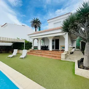 https://villa-rosi.in-canary-islands.com